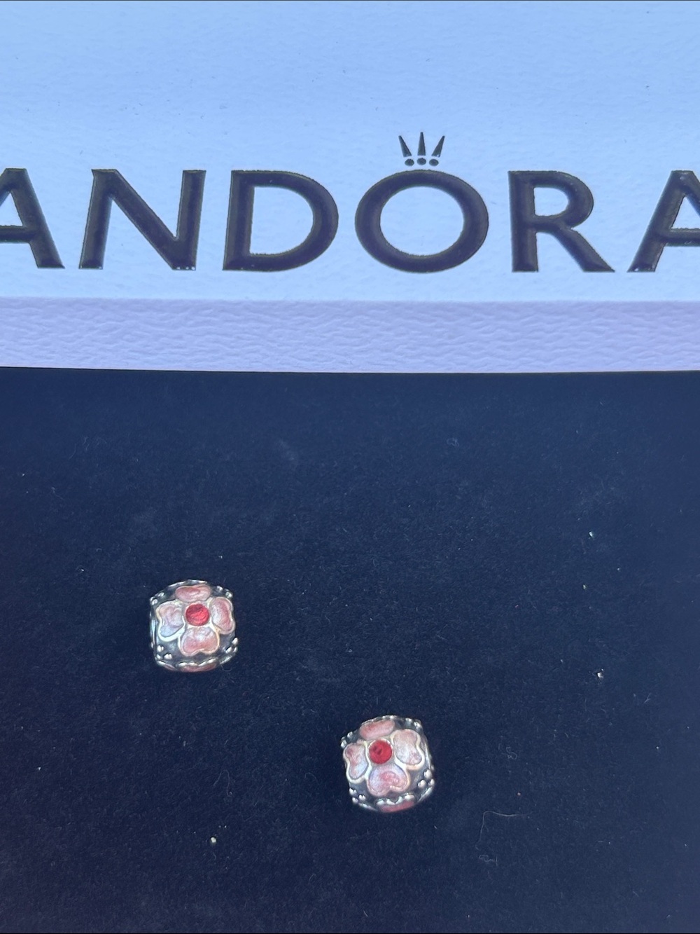 Pandora Silver Flower accent charms with Pink Centers - Picture 4 of 4